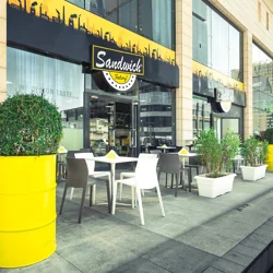 Mixed Reviews for The Sandwich Factory in Doha