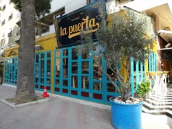 Discover Key Insights from La Puerta Izmir's Customer Feedback